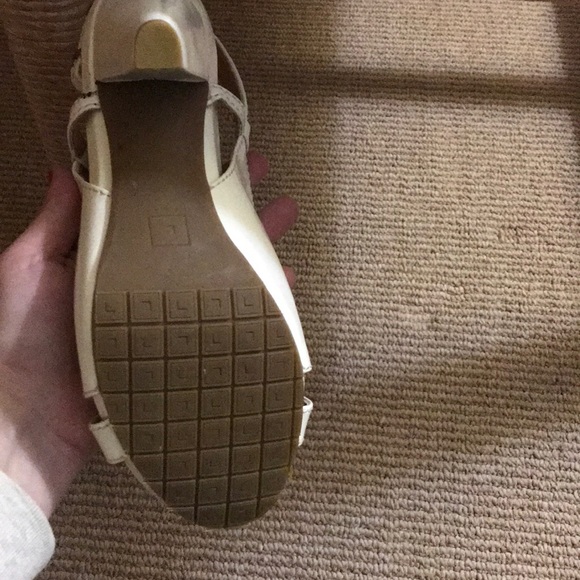 Heels - Picture 3 of 3